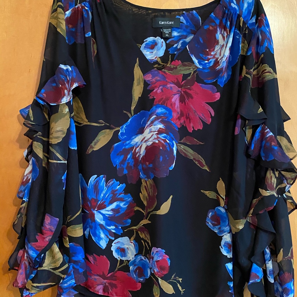 Karen Kane blouse
